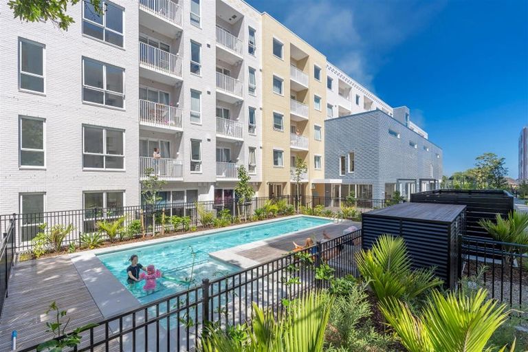 Photo of property in 98 Druces Road, Wiri, Auckland, 2104