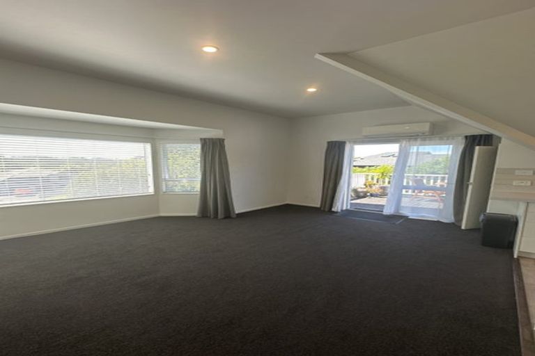 Photo of property in 13 Pounamu Avenue, Greenhithe, Auckland, 0632