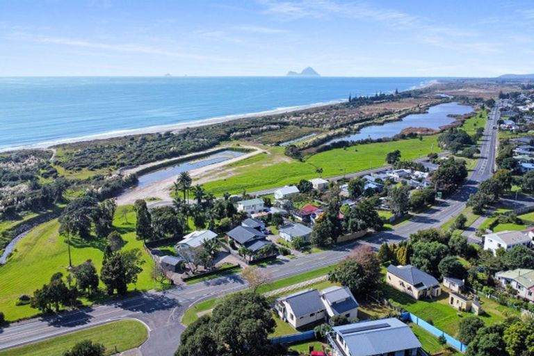 Photo of property in 1 Pioneer Place, Matata, Whakatane, 3194