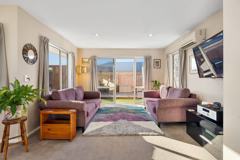 Photo of property in 21 Bernadette Street, Aidanfield, Christchurch, 8025