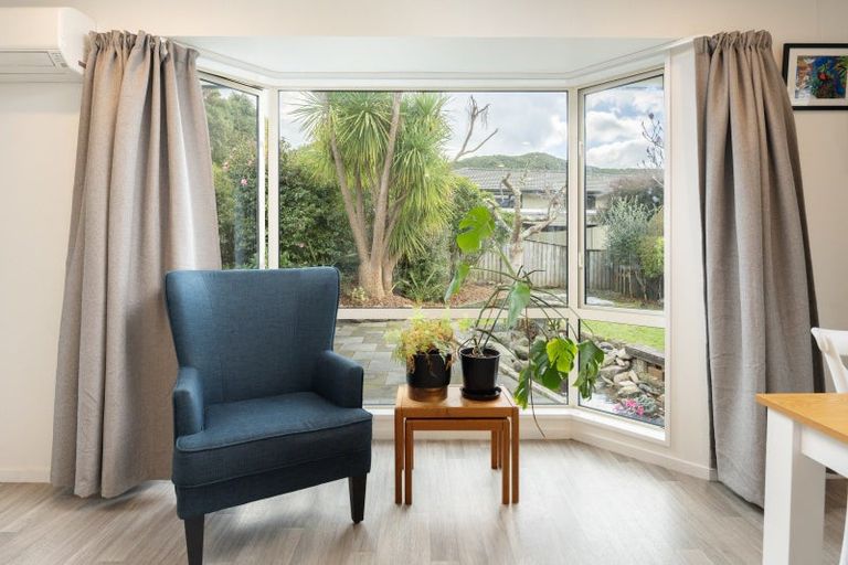Photo of property in 2 Whitby Close, Waikawa, Picton, 7220