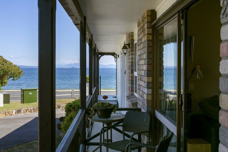 Photo of property in 2/116 Lake Terrace, Taupo, 3330