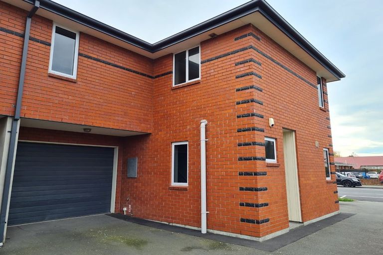 Photo of property in 672b Ferry Road, Woolston, Christchurch, 8023