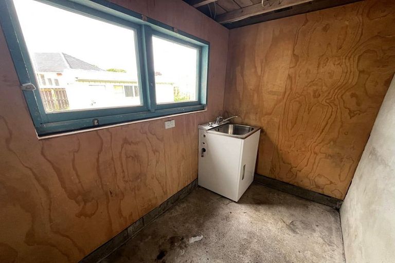 Photo of property in 15 Mahoe Street, Levin, 5510