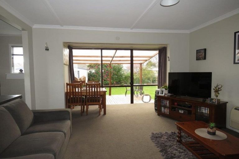 Photo of property in 26 Wallace Street, Grasmere, Invercargill, 9810