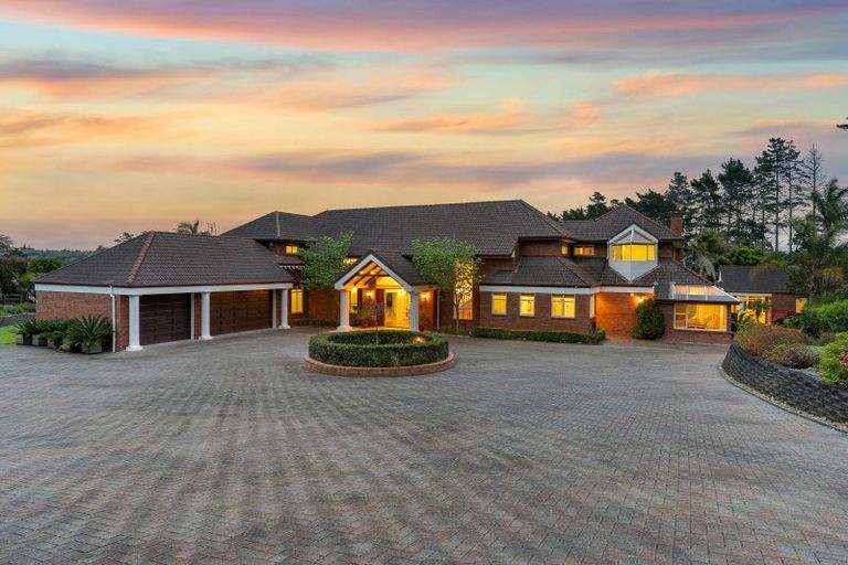 Photo of property in 84 Potts Road, Whitford, Howick, 2571