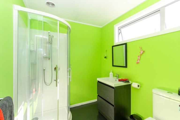 Photo of property in 24 Norwich Avenue, Spotswood, New Plymouth, 4310