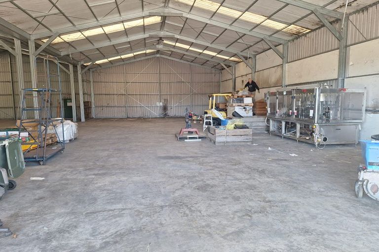 Photo of property in 601 State Highway 16, Kumeu, 0891