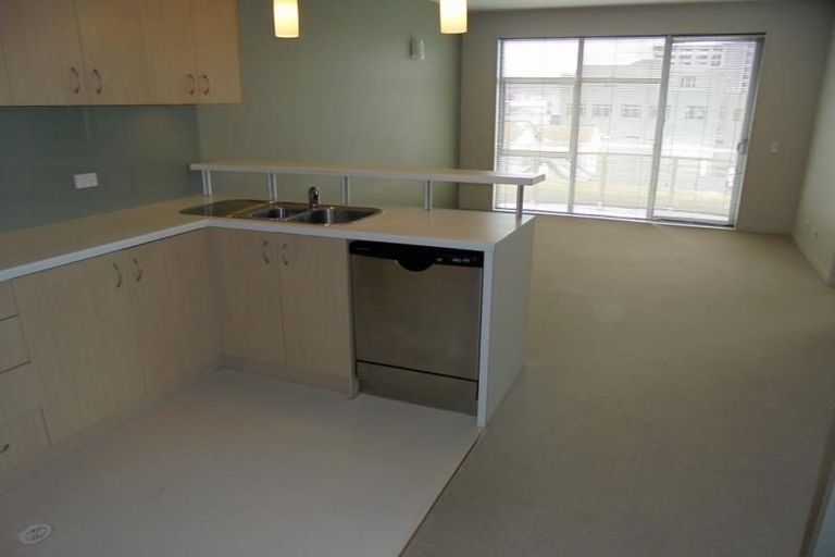 Photo of property in City Lodge, 502/115 Vivian Street, Te Aro, Wellington, 6011