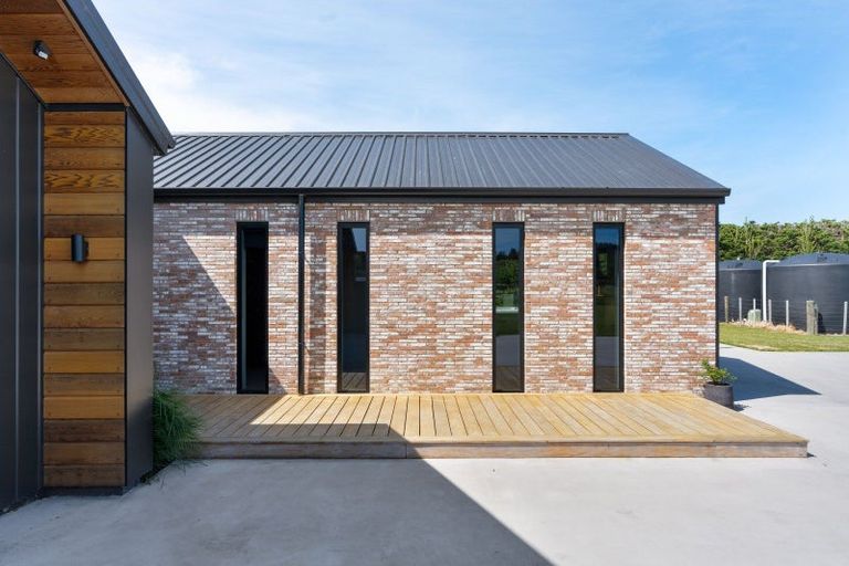 Photo of property in 32 Manukawiri Way, Martinborough, Greytown, 5794