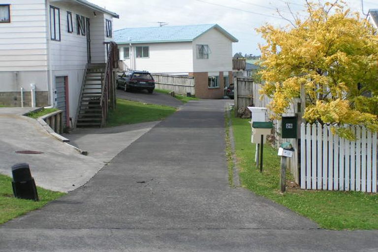 Photo of property in 22 Loughanure Place, Massey, Auckland, 0614