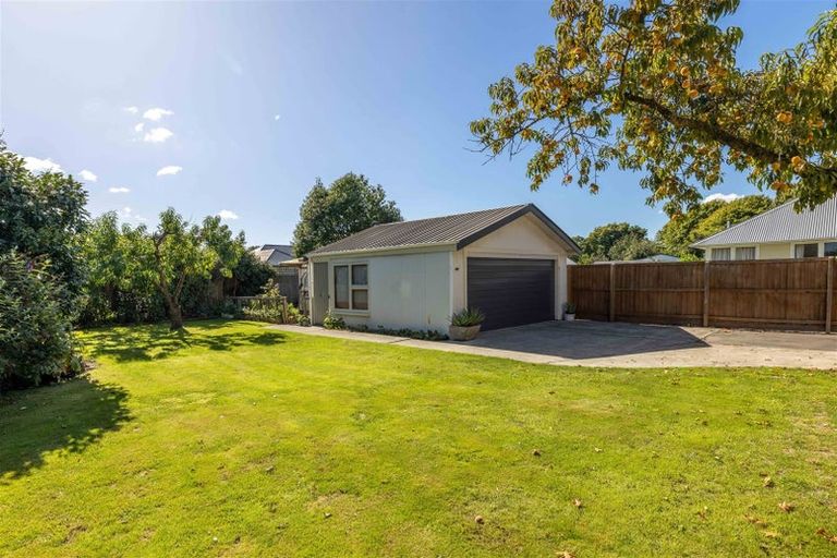 Photo of property in 26 Guildford Street, Burnside, Christchurch, 8053