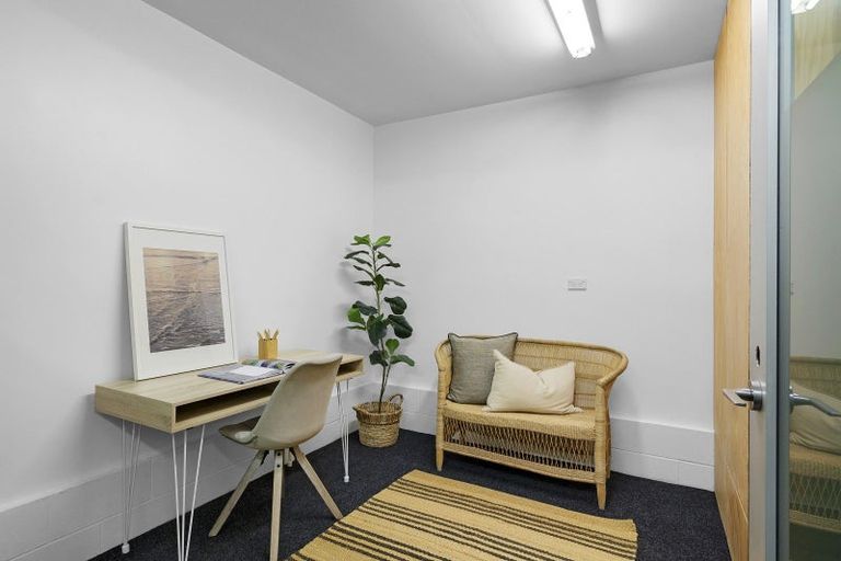 Photo of property in 130 Saint Martins Road, Saint Martins, Christchurch, 8022