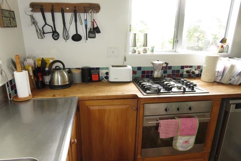 Photo of property in 2 Trilids Lane, Churton Park, Wellington, 6037