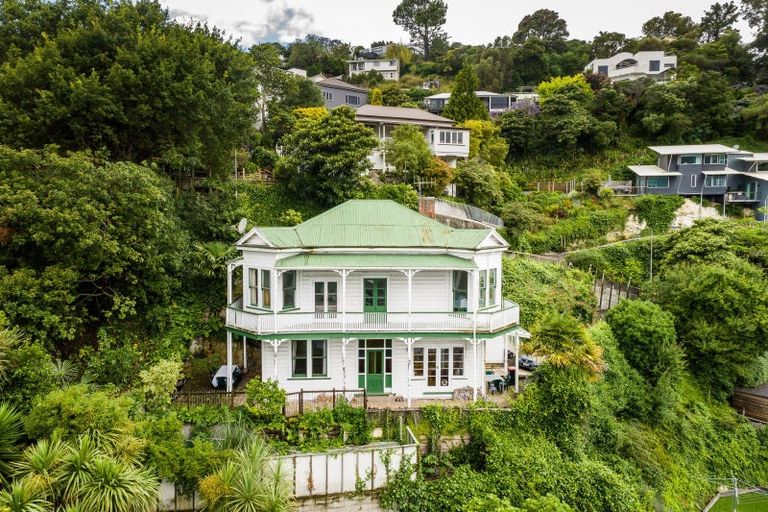 Photo of property in 2 Kowhai Road, Bluff Hill, Napier, 4110
