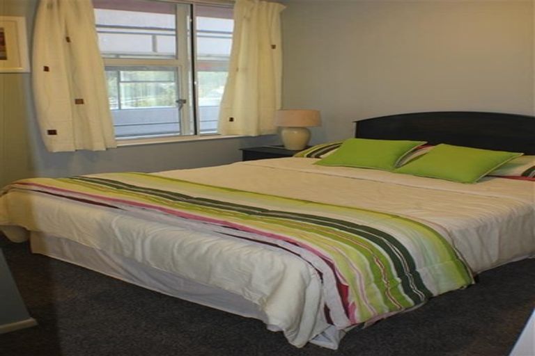 Photo of property in Terrace Garden Apartments, 12a/120 The Terrace, Wellington Central, Wellington, 6011