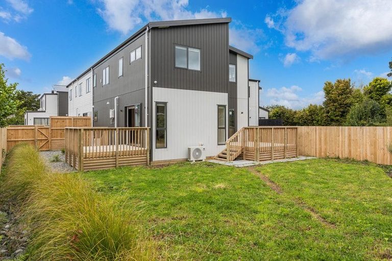Photo of property in 40f Evelyn Place, Hillcrest, Auckland, 0627