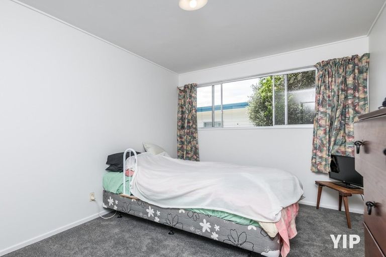 Photo of property in 39 Hindmarsh Street, Johnsonville, Wellington, 6037