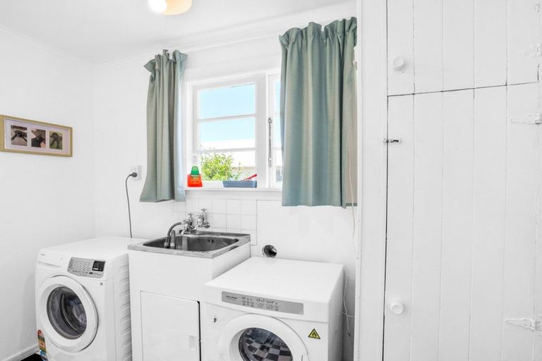 Photo of property in 27 Hillier Place, Spreydon, Christchurch, 8024