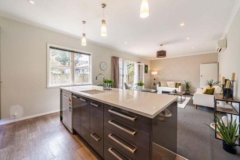 Photo of property in 2 Wood Street, Wallaceville, Upper Hutt, 5018