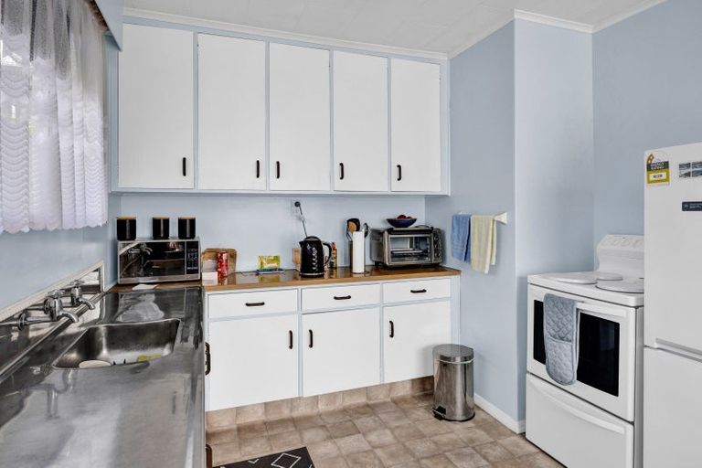 Photo of property in 2/84 Miranda Street, Stratford, 4332