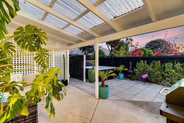 Photo of property in 24 Riverview Street, Beckenham, Christchurch, 8023