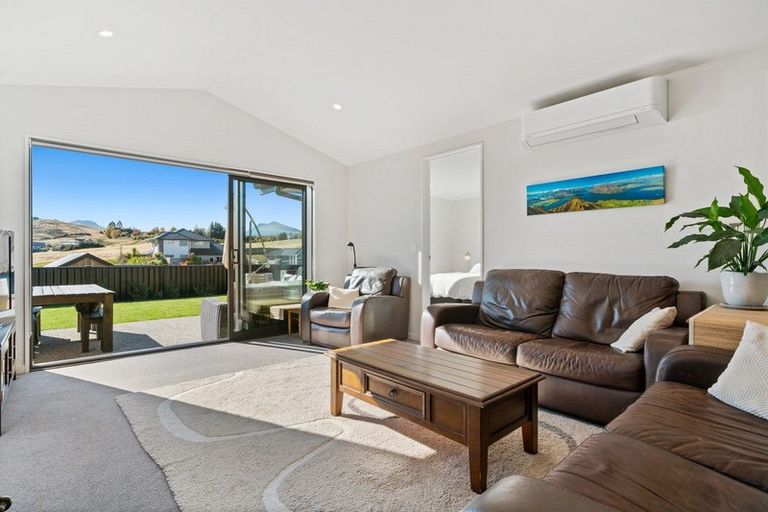 Photo of property in 75 Farrant Drive, Wanaka, 9305