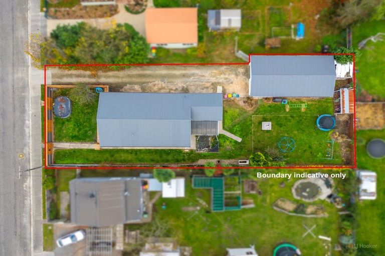 Photo of property in 6 Naylor Street, Waimate, 7924