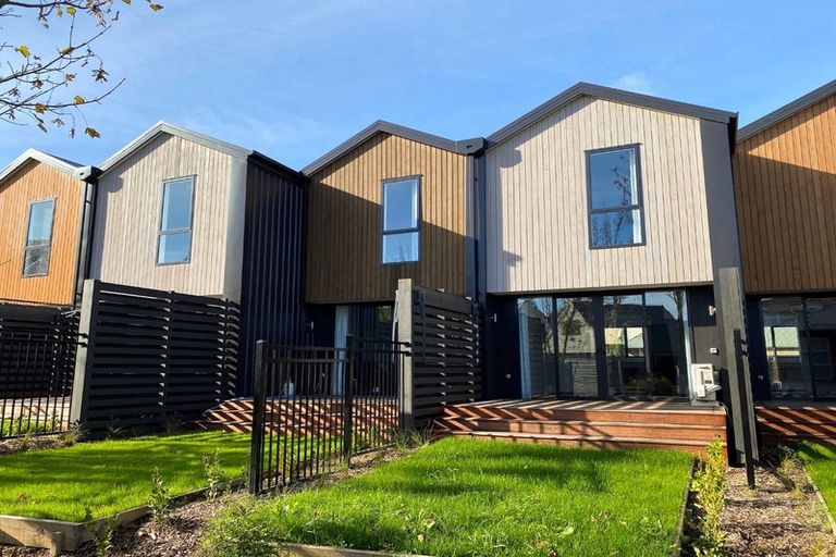 Photo of property in 3/111 Edgeware Road, St Albans, Christchurch, 8014