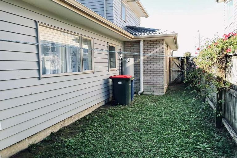 Photo of property in 74 Clover Drive, Henderson, Auckland, 0610