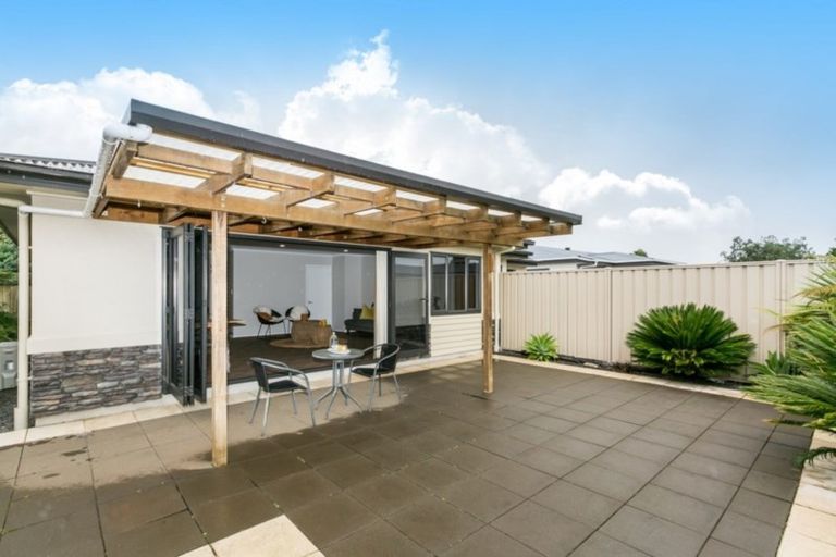Photo of property in 137 Gloucester Street, Taradale, Napier, 4112