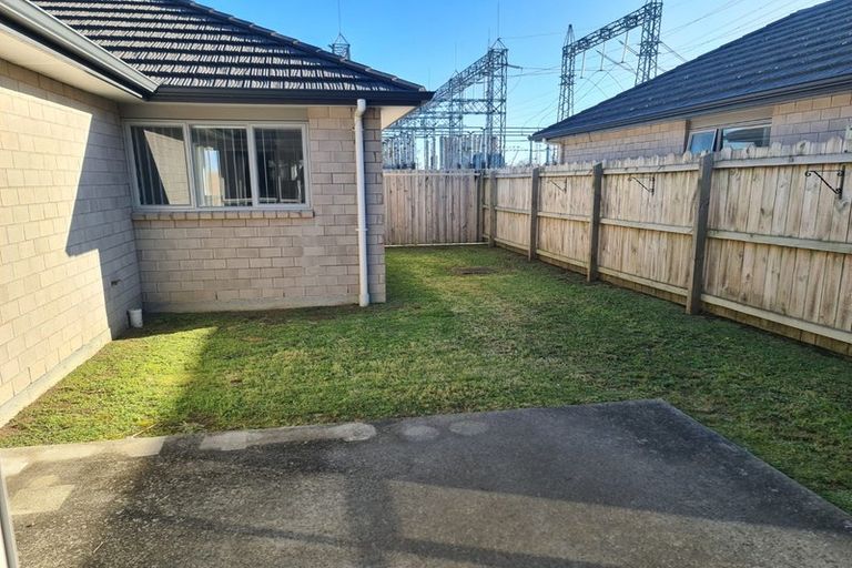 Photo of property in 23 Kotuku Crescent, Takanini, 2112