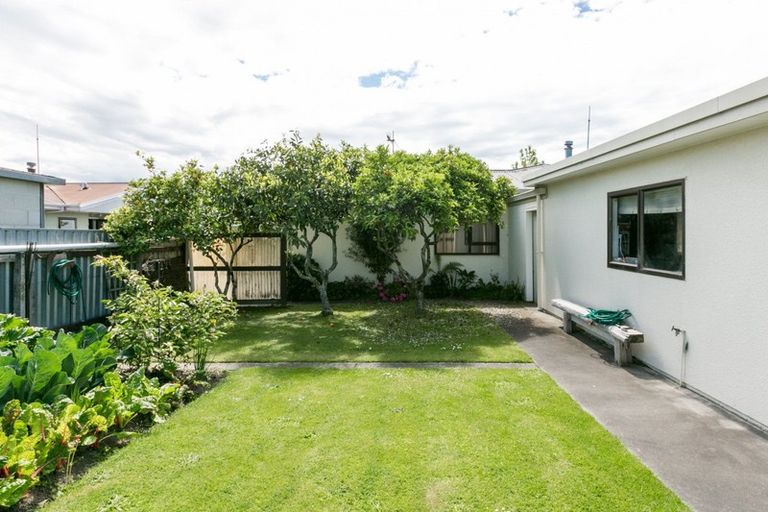 Photo of property in 16 Cardiff Place, Tamatea, Napier, 4112