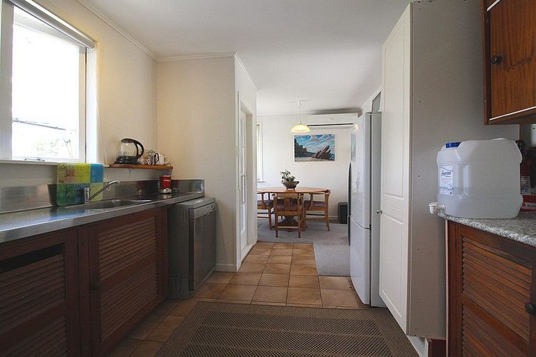 Photo of property in 88 Glendale Road, Glen Eden, Auckland, 0602