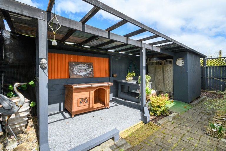 Photo of property in 164 Henderson Valley Road, Henderson, Auckland, 0612