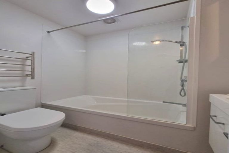 Photo of property in Vedado Apartments, 208/41u Hopper Street, Mount Cook, Wellington, 6011