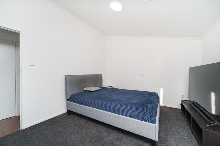 Photo of property in 114 Tremaine Avenue, Westbrook, Palmerston North, 4412