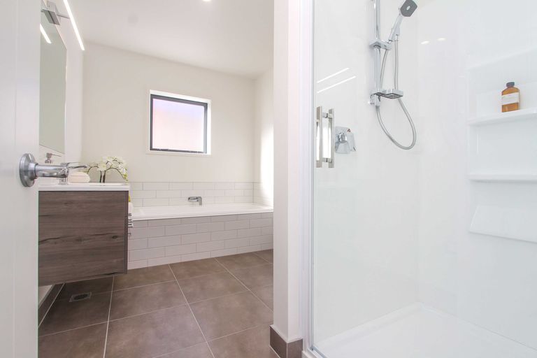 Photo of property in 26 Onekiritea Road, Hobsonville, Auckland, 0616