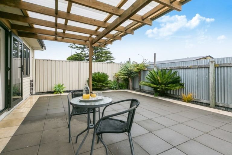 Photo of property in 137 Gloucester Street, Taradale, Napier, 4112