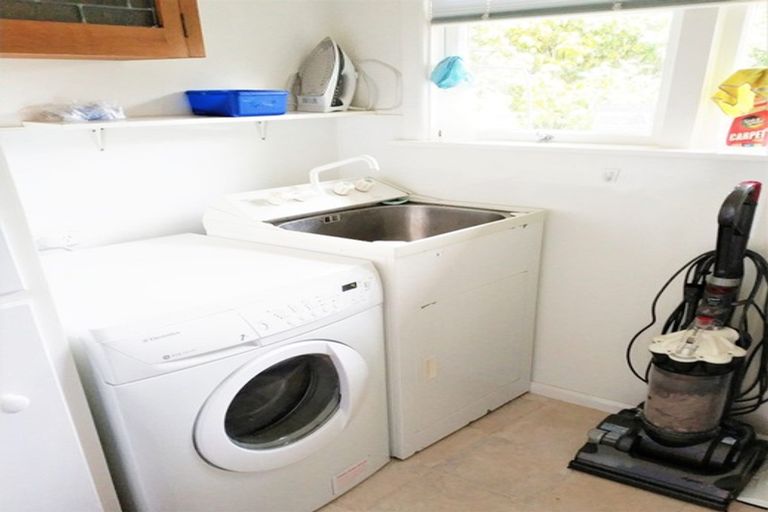 Photo of property in 17 Springhill Street, Avonhead, Christchurch, 8042