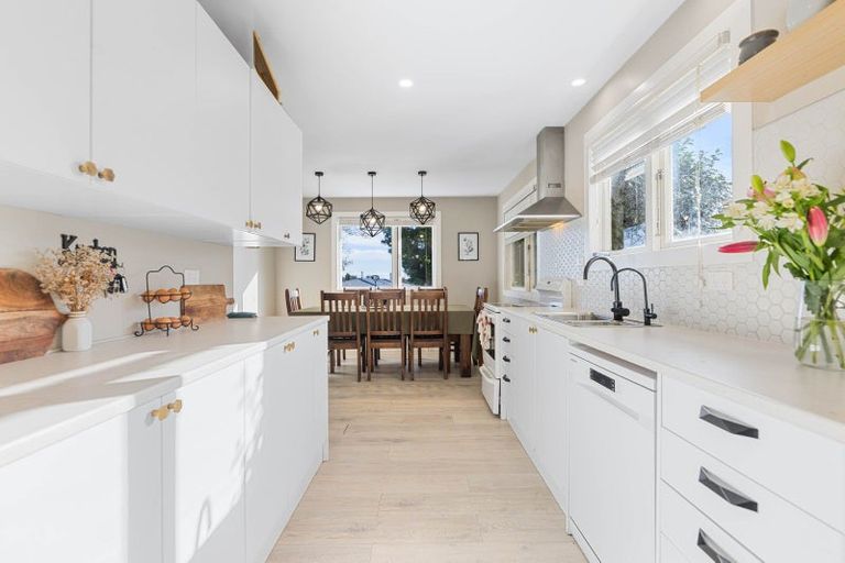 Photo of property in 28 Kotuku Place, Tokoroa, 3420