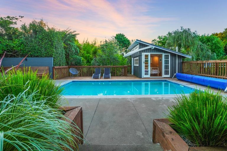 Photo of property in 39 Kamara Road, Glen Eden, Auckland, 0602