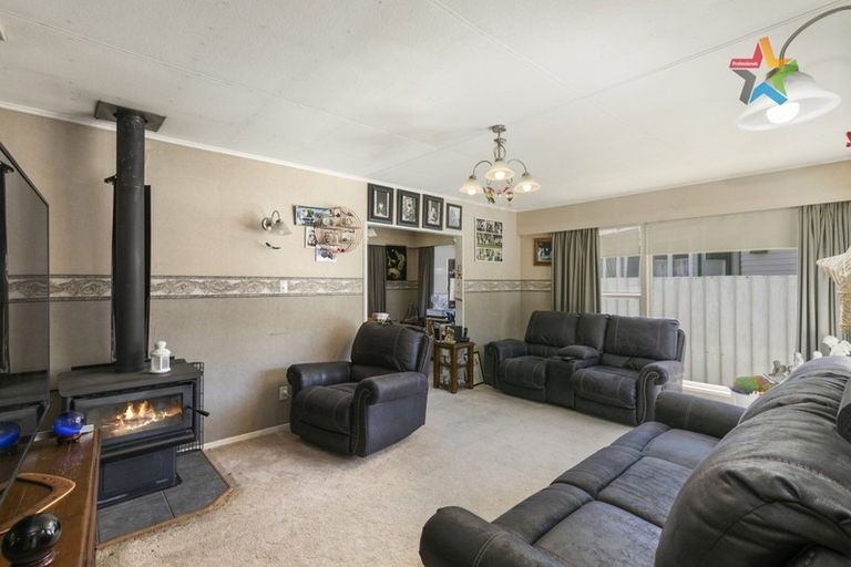 Photo of property in 33 Meremere Street, Wainuiomata, Lower Hutt, 5014