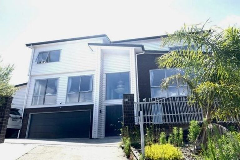 Photo of property in 50 Corricvale Way, Northcross, Auckland, 0630
