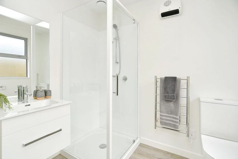 Photo of property in 18 Oakmill Drive, Casebrook, Christchurch, 8051