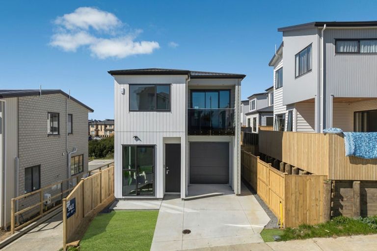 Photo of property in 28 Adamson Road, Flat Bush, Auckland, 2019