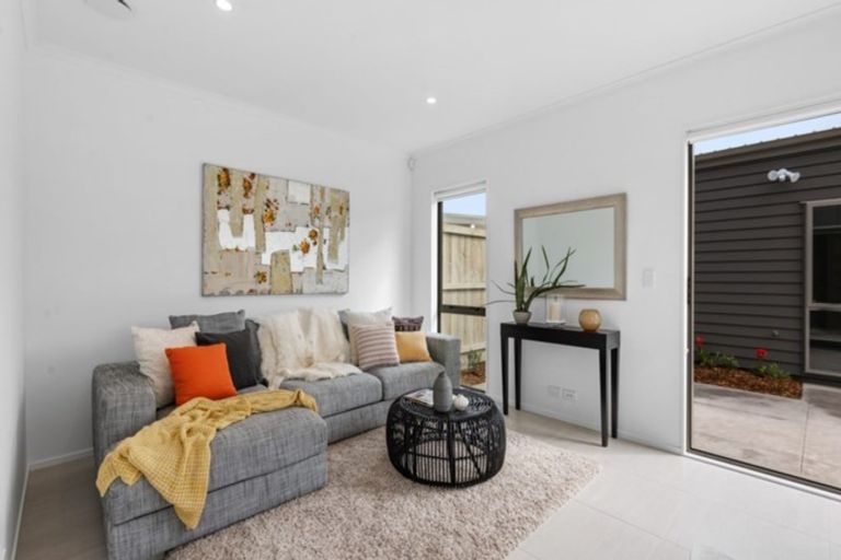 Photo of property in 94 Te Napi Drive, Takanini, 2112