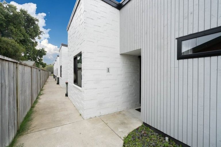 Photo of property in 162u7 Massey Street, Frankton, Hamilton, 3204