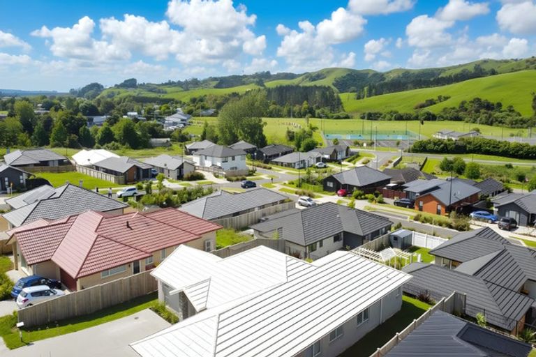 Photo of property in 5 Awa Avenue, Helensville, 0800