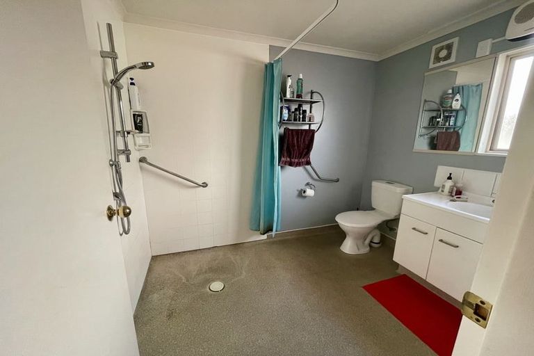 Photo of property in 2/28 Third Avenue, Tauranga, 3110